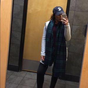 Meet your Posher, Sarai